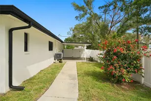 330 Patica Rd NE, Saint Petersburg, FL 33702 - Photo 35