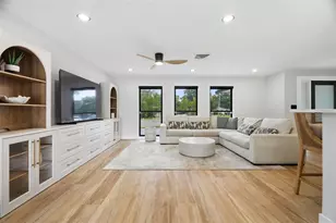 330 Patica Rd NE, Saint Petersburg, FL 33702 - Photo 15