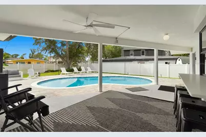 330 Patica Rd NE, Saint Petersburg, FL 33702 - Photo 27
