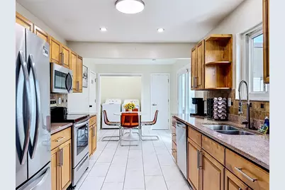 520 McArthur Avenue, Sarasota, FL 34243 - Photo 15
