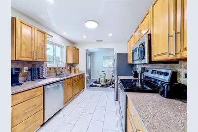 520 McArthur Avenue, Sarasota, FL 34243 - Photo 17