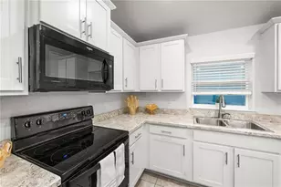 14429 Potterton Cir, Hudson, FL 34667 - Photo 9