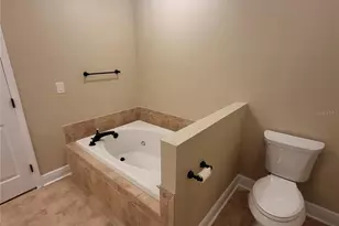 14906 Winterwind Dr, Tampa, FL 33624 - Photo 29