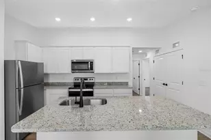 7243 Green Fern Dr, Lakeland, FL 33809 - Photo 3