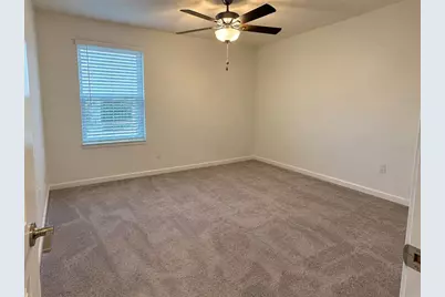 6304 Beverly Hills Drive, Zephyrhills, FL 33541 - Photo 15