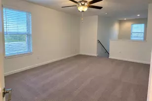 6304 Beverly Hls Dr, Zephyrhills, FL 33541 - Photo 17