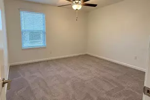 6304 Beverly Hls Dr, Zephyrhills, FL 33541 - Photo 13