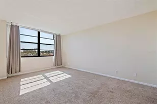 6210 Sun Blvd, Saint Petersburg, FL 33715 - Photo 11