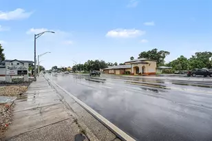 2019 Manatee Ave W, Bradenton, FL 34205 - Photo 43