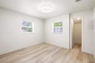 8212 Sunnyvale Pl, Tampa, FL 33615 - Photo 27