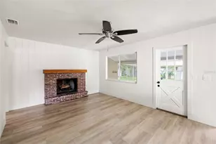 8212 Sunnyvale Pl, Tampa, FL 33615 - Photo 13