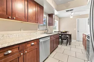 38611 Ferm Cir, Zephyrhills, FL 33540 - Photo 15