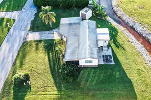 36513 Lakewood Dr, Zephyrhills, FL 33542 - Photo 33