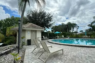 3020 Ringwood Meadow, Sarasota, FL 34235 - Photo 5