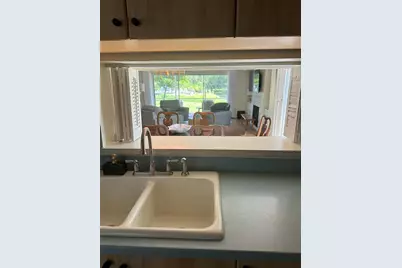 3020 Ringwood Meadow, Sarasota, FL 34235 - Photo 9