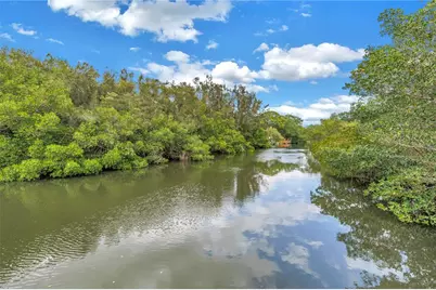 868 Glades Court NE, Saint Petersburg, FL 33702 - Photo 45