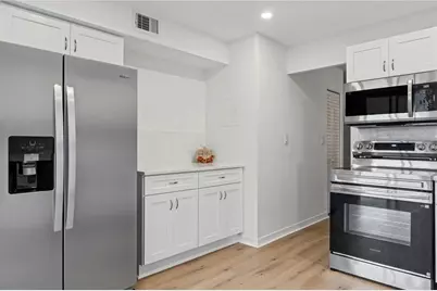 4895 Bay Street NE #109, Saint Petersburg, FL 33703 - Photo 3