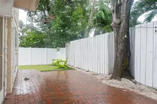 2912 W Neptune St, Tampa, FL 33629 - Photo 25