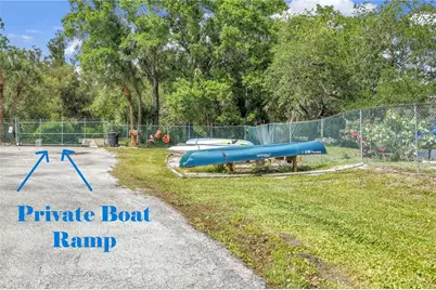 1186 Gasparilla Drive NE, Saint Petersburg, FL 33702 - Photo 17