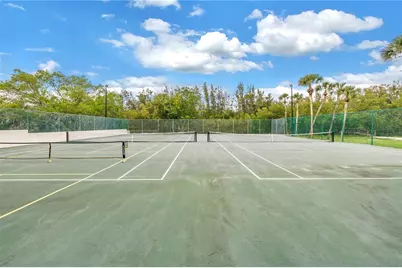 1186 Gasparilla Drive NE, Saint Petersburg, FL 33702 - Photo 21