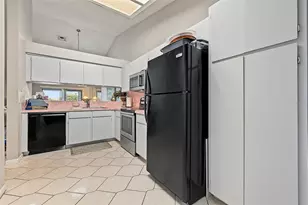 2771 Summerdale Dr, Clearwater, FL 33761 - Photo 17