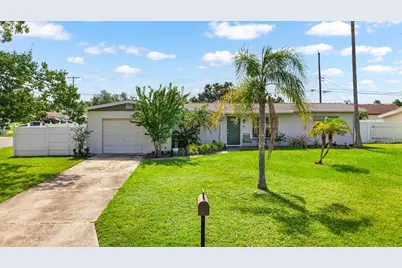 500 Florida Circle S, Apollo Beach, FL 33572 - Photo 1