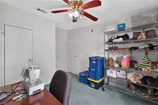 8425 Heather Dr, Zephyrhills, FL 33540 - Photo 29