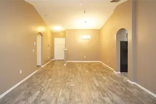 3106 Pine Top Dr, Valrico, FL 33594 - Photo 3