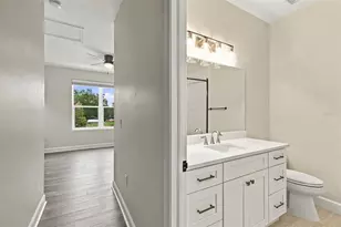 5303 Point Pleasant Ln, Tampa, FL 33611 - Photo 13
