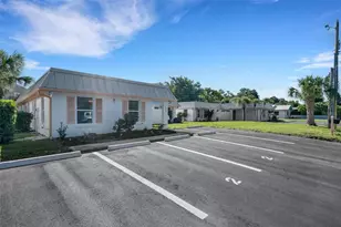 209 Bel Forest Dr, Belleair Bluffs, FL 33770 - Photo 9