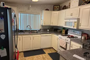 7880 54th Ave N, Saint Petersburg, FL 33709 - Photo 9