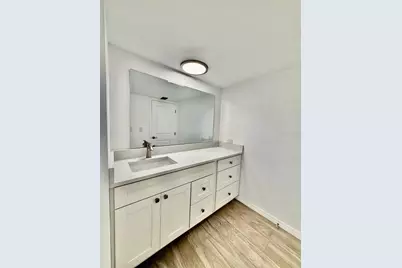 8801 Bay Pointe Drive #102, Tampa, FL 33615 - Photo 19