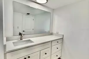 8801 Bay Pointe Dr, Tampa, FL 33615 - Photo 19