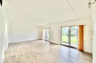 8801 Bay Pointe Dr, Tampa, FL 33615 - Photo 11