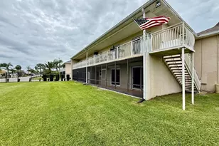 8801 Bay Pointe Dr, Tampa, FL 33615 - Photo 29