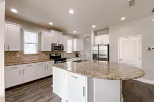 7920 Hampton Lake Dr, Tampa, FL 33647 - Photo 7