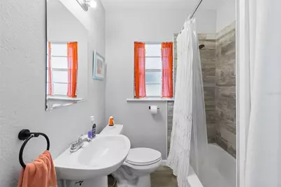 1527 13th Street S, Saint Petersburg, FL 33705 - Photo 23