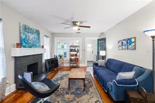 1527 13th St S, Saint Petersburg, FL 33705 - Photo 3
