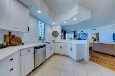 521 Mandalay Avenue #505, Clearwater Beach, FL 33767 - Photo 9