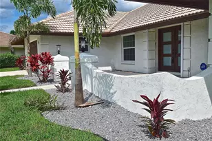 102 Windward Dr, Osprey, FL 34229 - Photo 3