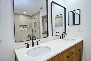 102 Windward Dr, Osprey, FL 34229 - Photo 17