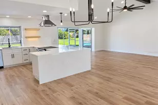 102 Windward Dr, Osprey, FL 34229 - Photo 5