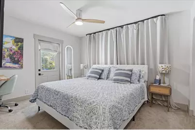 664 60th Street S, Saint Petersburg, FL 33707 - Photo 17
