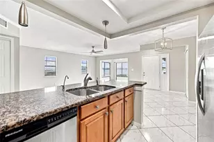 10142 Seminole Island Dr, Largo, FL 33773 - Photo 23