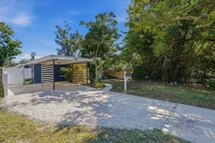 664 60th St S, Saint Petersburg, FL 33707 - Photo 35