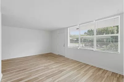 4720 Locust Street NE #120, Saint Petersburg, FL 33703 - Photo 5