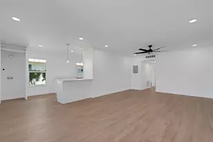 221 Bel Forest Dr, Belleair Bluffs, FL 33770 - Photo 17