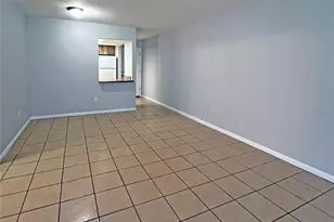 9509 Fieldview Cir, Thonotosassa, FL 33592 - Photo 7