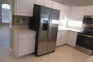 5423 Braddock Dr, Zephyrhills, FL 33541 - Photo 3