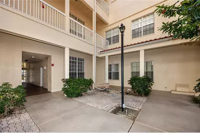 701 Mirror Lake Drive N #206, Saint Petersburg, FL 33701 - Photo 5
